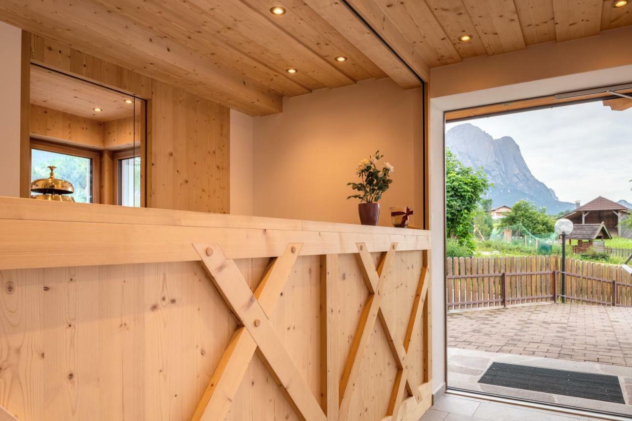 Residence Viktoria 卡斯特尔罗托 外观 照片